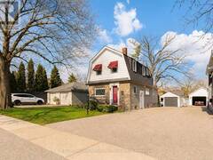569 MASSON STREET Oshawa Ontario, L1G 5A2