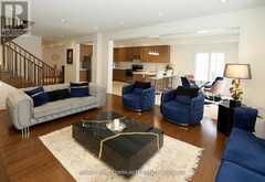 39 KAVANAGH AVENUE | East Gwillimbury Ontario | Slide Image Thirteen