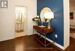 39 KAVANAGH AVENUE | East Gwillimbury Ontario | Slide Image Four