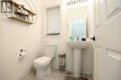 39 KAVANAGH AVENUE | East Gwillimbury Ontario | Slide Image Nine