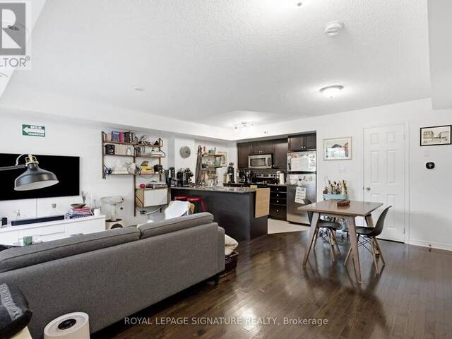TH135 - 5 ELSIE LANE Toronto Ontario, M6P 3N3 - 3 Bedrooms Condo For Sale