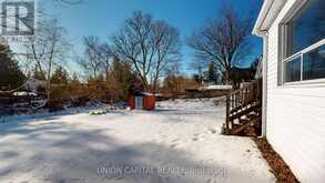 27 CONNOR DRIVE | Whitchurch-Stouffville Ontario | Slide Image Thirteen