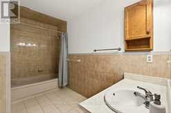 72 GURNETT DRIVE | Hamilton Ontario | Slide Image Twenty