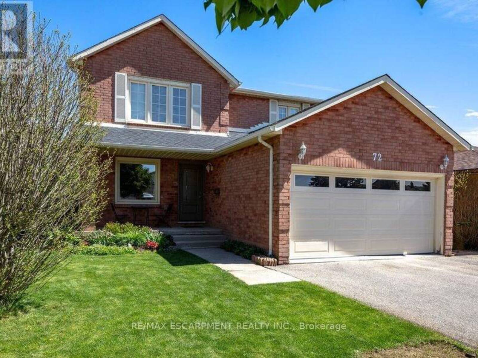 72 GURNETT DRIVE, Hamilton, Ontario L9C 7J8