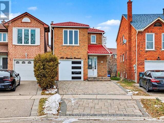993 LUCERNE CRESCENT Mississauga Ontario, L5C 3X6 - 4 Bedrooms Home For Sale