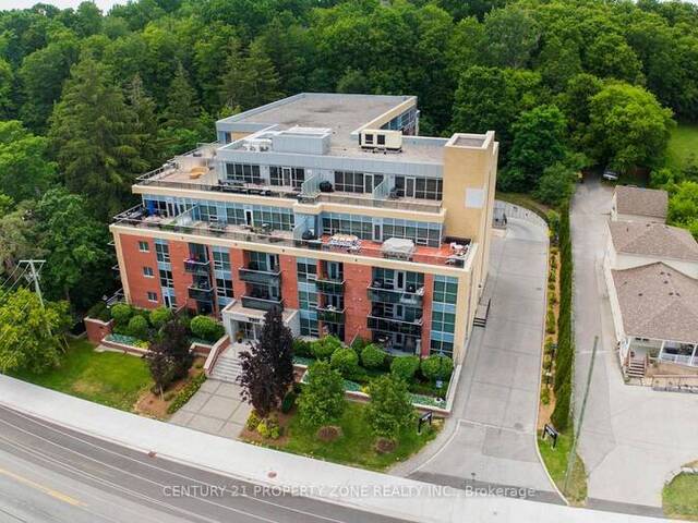 219 - 8302 ISLINGTON AVENUE Vaughan Ontario, L4L 0E6 - 2 Bedrooms Condo For Sale