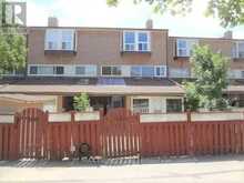 140 - 254 JOHN GARLAND BOULEVARD | Toronto Ontario | Slide Image Nine