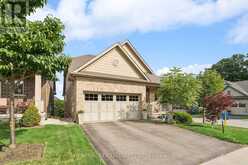 10 CHESTNUT DRIVE | Guelph-Eramosa Ontario | Slide Image Three