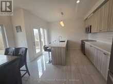 175 GOLD PARK GATE | Angus Ontario | Slide Image Nine