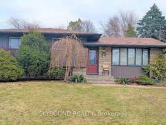 4470 PINEDALE DRIVE Niagara Falls Ontario, L2E 6M5