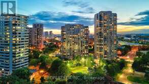 1202 - 1 CONCORDE PLACE | Toronto Ontario | Slide Image Thirty-four