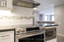1202 - 1 CONCORDE PLACE | Toronto Ontario | Slide Image Nine