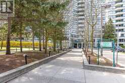 1001 - 120 PROMENADE CIRCLE | Vaughan Ontario | Slide Image Two