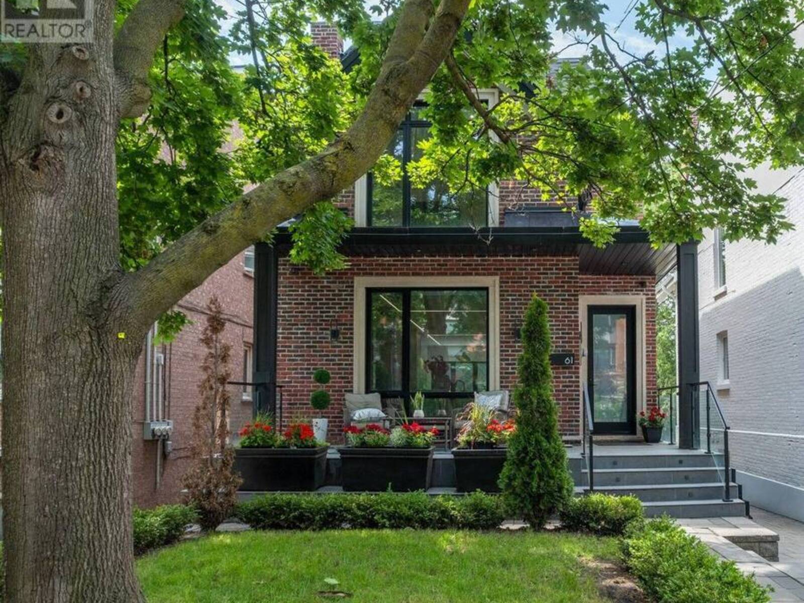 61 SHANNON STREET, Toronto, Ontario M6J 2E6