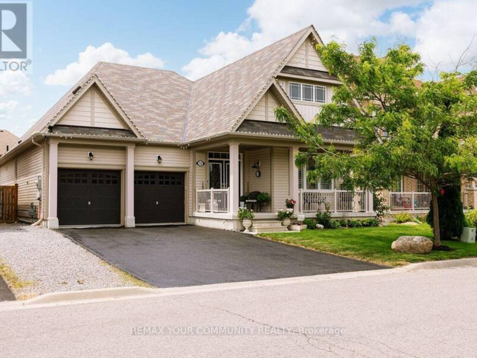 32 BEECHENER STREET, Georgina, Ontario L0E 1R0