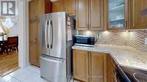 18 KAWANA ROAD | Brampton Ontario | Slide Image Eighteen