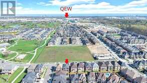 2411 SAW WHET BOULEVARD | Oakville Ontario | Slide Image Nine