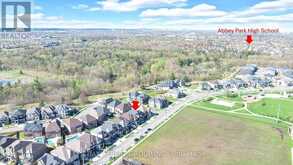 2411 SAW WHET BOULEVARD | Oakville Ontario | Slide Image Four