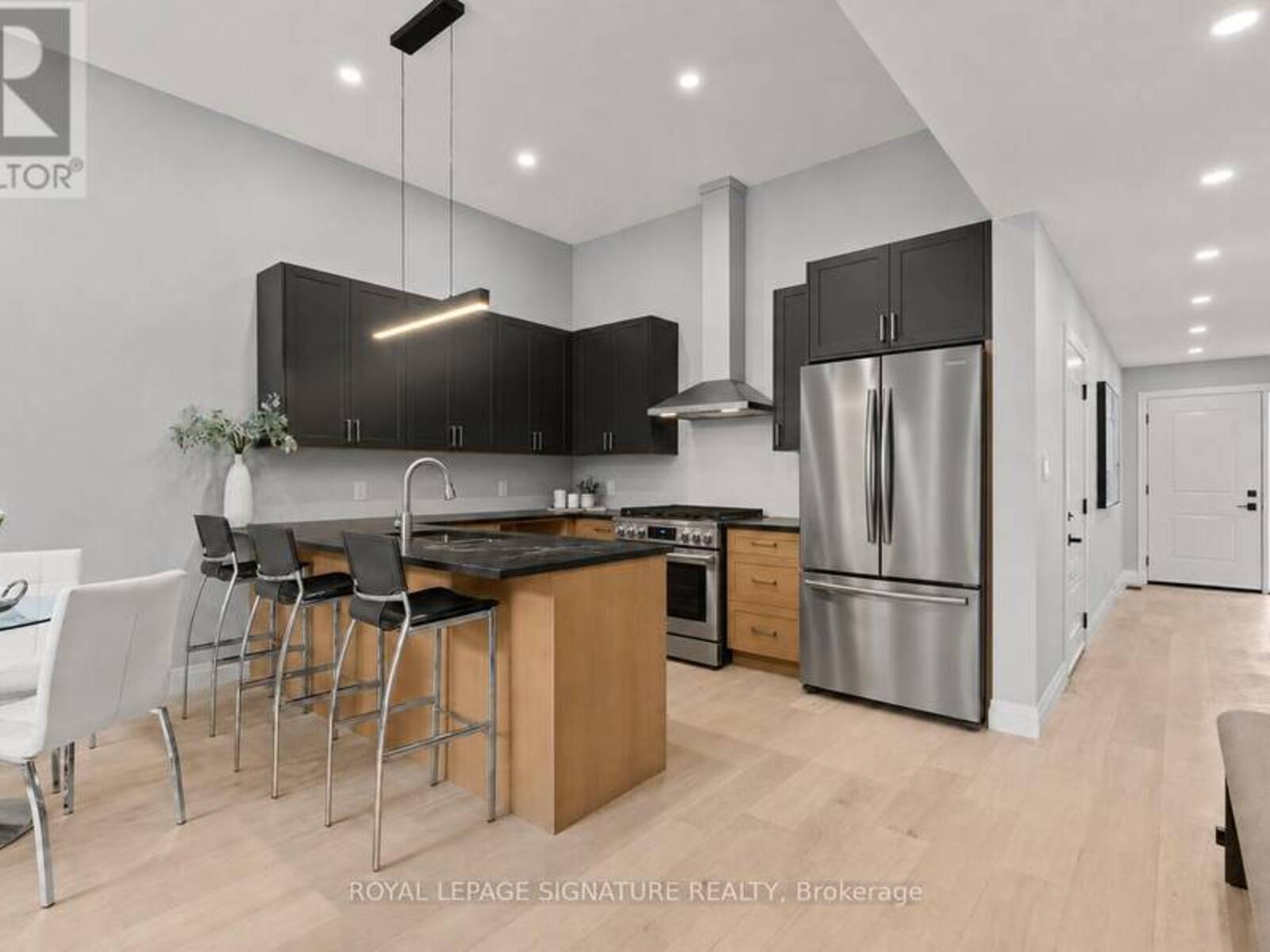 139 KING EDWARD STREET, Paris, Ontario N3L 3E3