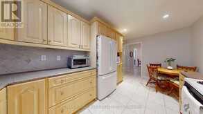 33 PEPPER TREE DRIVE | Toronto Ontario | Slide Image Twelve