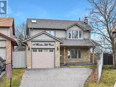 14 BORDEN HILL COURT Brampton Ontario, L6S 3K7