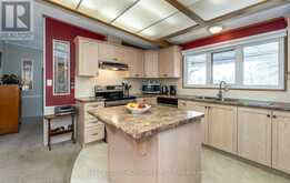 50 JUNO CRESCENT | Georgina Ontario | Slide Image Fifteen