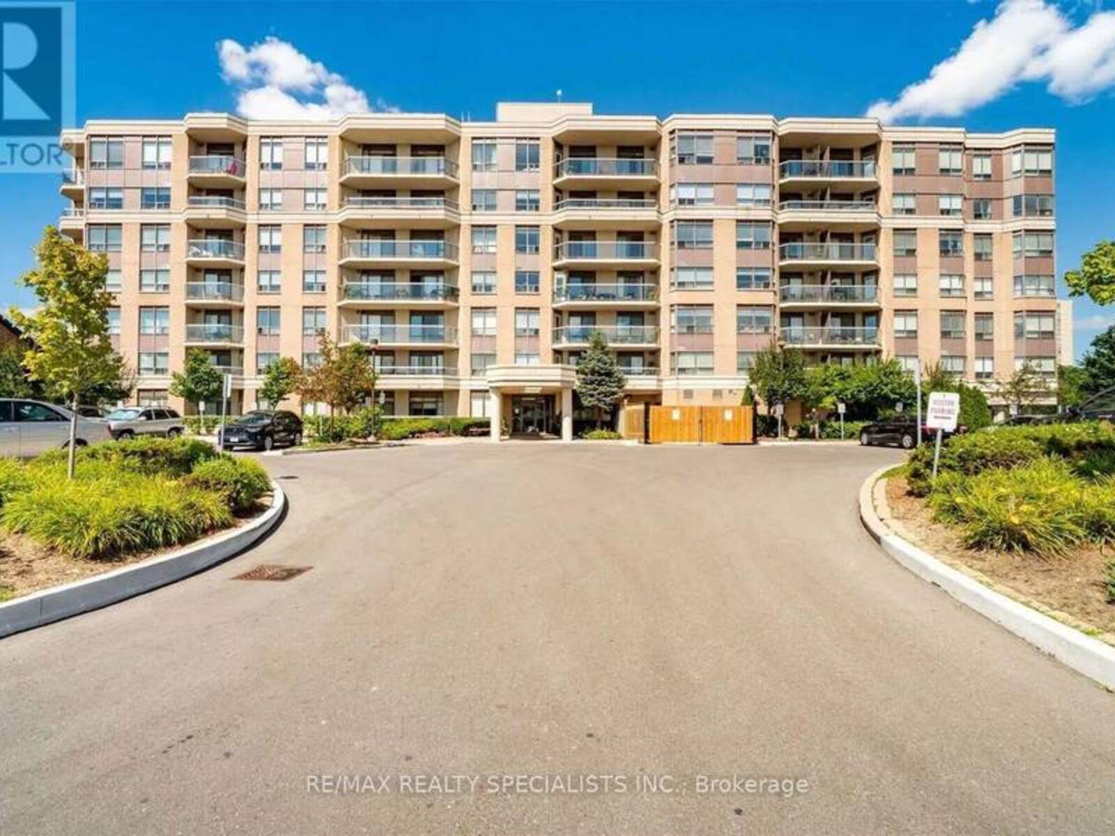 403 - 300 RAY LAWSON BOULEVARD, Brampton, Ontario L6Y 5H5