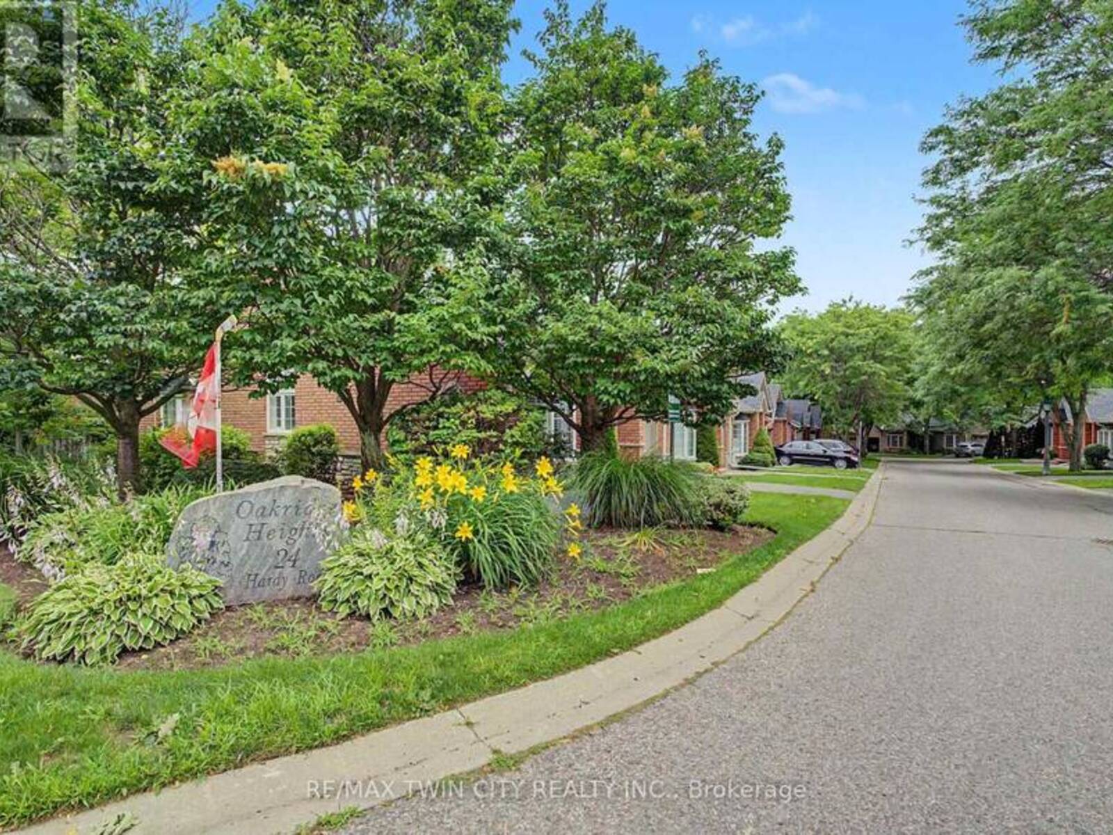 3 - 24 HARDY ROAD, Brantford, Ontario N3T 5K6