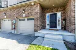 122 SUMMIT RIDGE DRIVE | Guelph Ontario | Slide Image Two