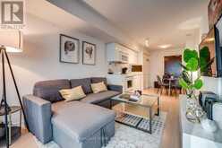 1605 - 21 ICEBOAT TERRACE | Toronto Ontario | Slide Image Four