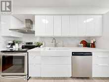 60 TANGLE BRIAR WAY | Toronto Ontario | Slide Image Twelve