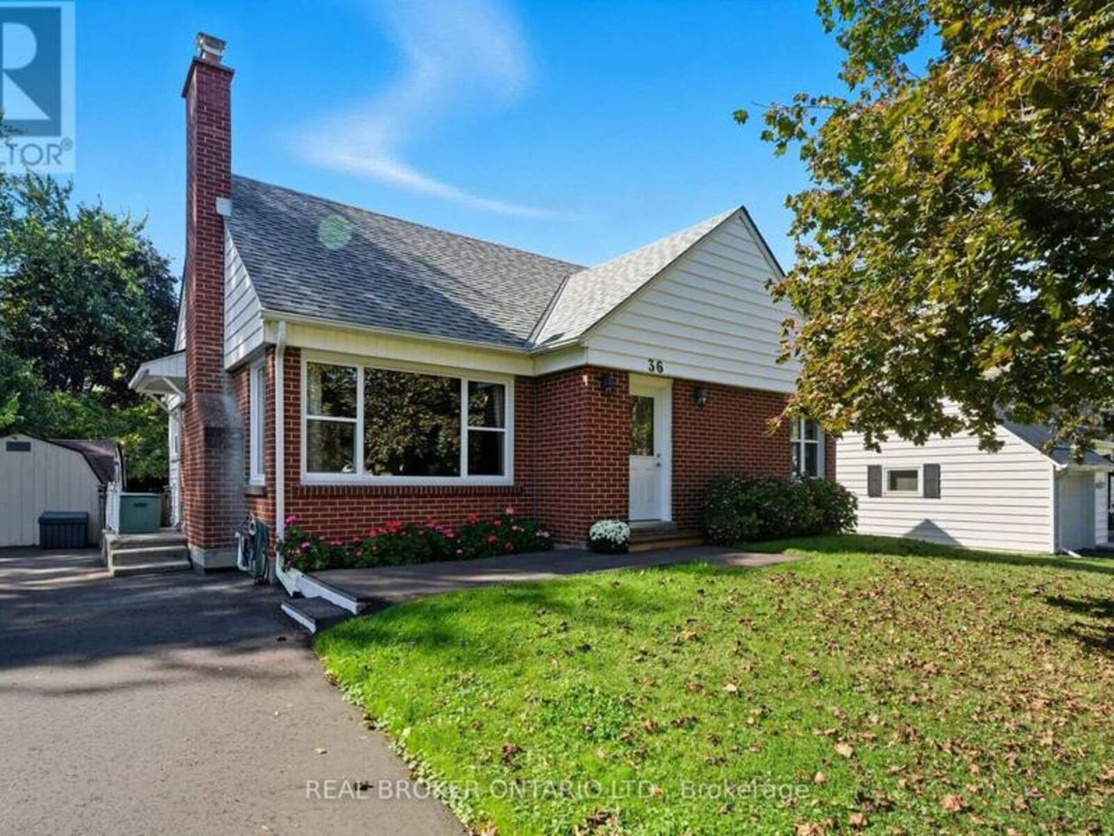36 GIBSON DRIVE, Simcoe, Ontario N3Y 3L3