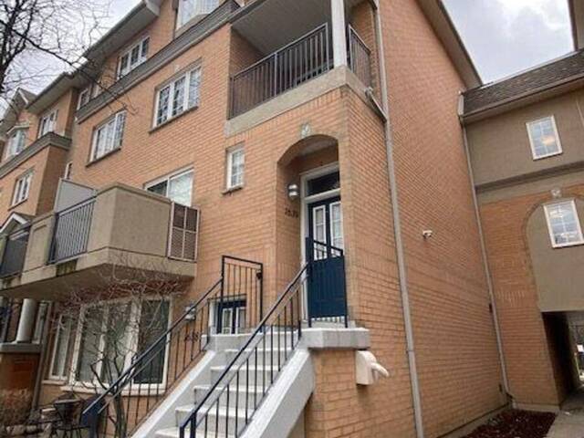 1639 - 28 SOMMERSET WAY Toronto Ontario, M2N 6W7 - 5 Bedrooms Condo For Sale