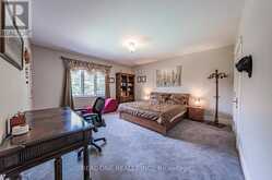 14 ALM COURT | Aurora Ontario | Slide Image Thirty-two