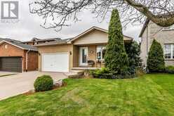 62 SPADARA DRIVE | Hamilton Ontario | Slide Image Three