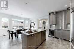 1135 CENOTAPH BOULEVARD | Newmarket Ontario | Slide Image Eleven