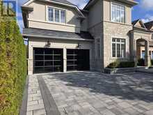 1135 CENOTAPH BOULEVARD | Newmarket Ontario | Slide Image Three