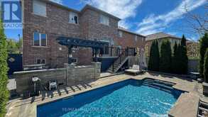 1135 CENOTAPH BOULEVARD | Newmarket Ontario | Slide Image Forty