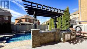 1135 CENOTAPH BOULEVARD | Newmarket Ontario | Slide Image Forty-two