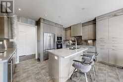 1135 CENOTAPH BOULEVARD | Newmarket Ontario | Slide Image Nine