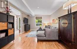 613 BERESFORD AVENUE | Toronto Ontario | Slide Image Twelve