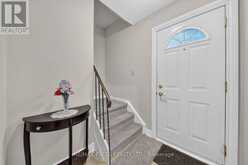 26 LIGHTHALL CRESCENT | Toronto Ontario | Slide Image Seven