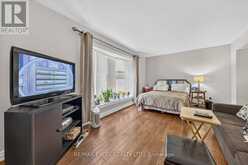 26 LIGHTHALL CRESCENT | Toronto Ontario | Slide Image Eight