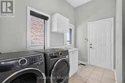 26 FANNING TRAIL | Brampton Ontario | Slide Image Fifteen