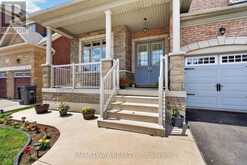 26 FANNING TRAIL | Brampton Ontario | Slide Image Two