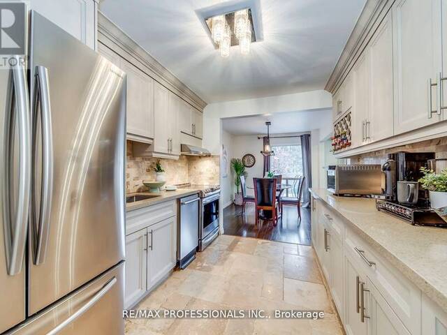 51 - 4345 BLOOR STREET W Toronto Ontario, M9C 2A4 - 3 Bedrooms Condo For Sale