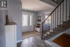 213 MELBOURNE DRIVE | Bradford West Gwillimbury Ontario | Slide Image Three