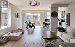 100 BEARBERRY ROAD | Springwater Ontario | Slide Image Eight