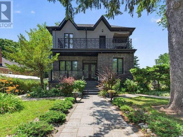 32 CLIFFCREST DRIVE Toronto Ontario, M1M 2K2 - 6 Bedrooms Home For Sale