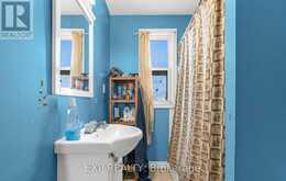 29 GERTRUDE STREET | Hamilton Ontario | Slide Image Thirteen